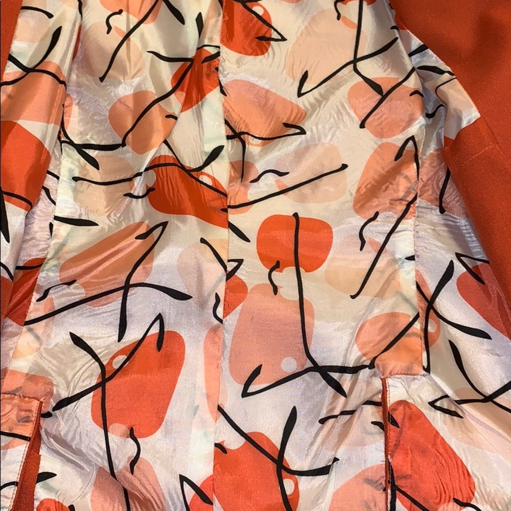 Clothes - Picture 10 of 10